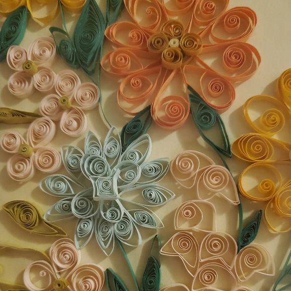 Vintage Handmade Paper Flowers 70s Retro Wall Art - Picture 11 of 14